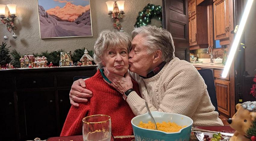 Art Hindle as Ernie w/Jayne Eastwood | "Inn Love by Christmas" (2020)